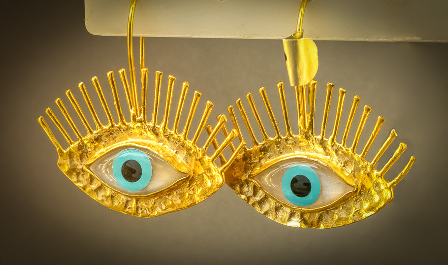 Spetses Island, The Eyes