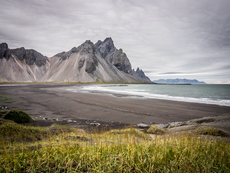 Bay and Vestrahorn Mountain